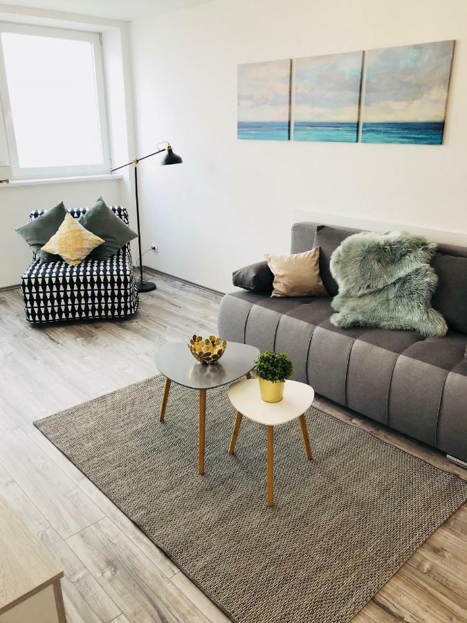 Central Apartments Веспрем Екстер'єр фото