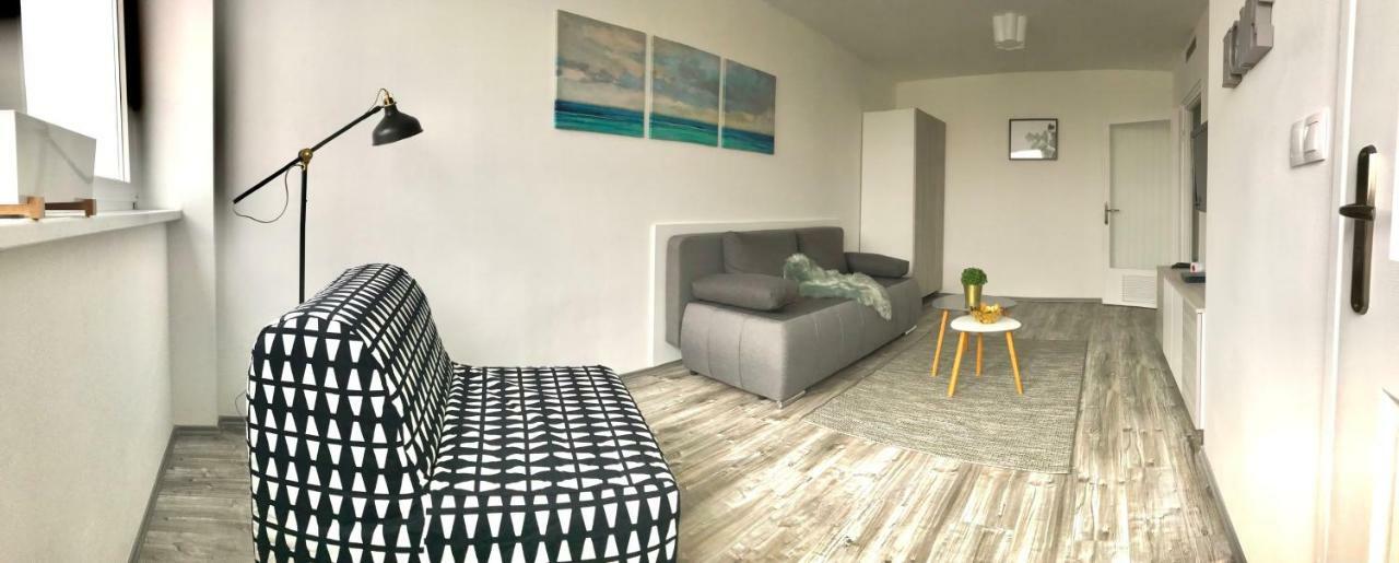 Central Apartments Веспрем Екстер'єр фото